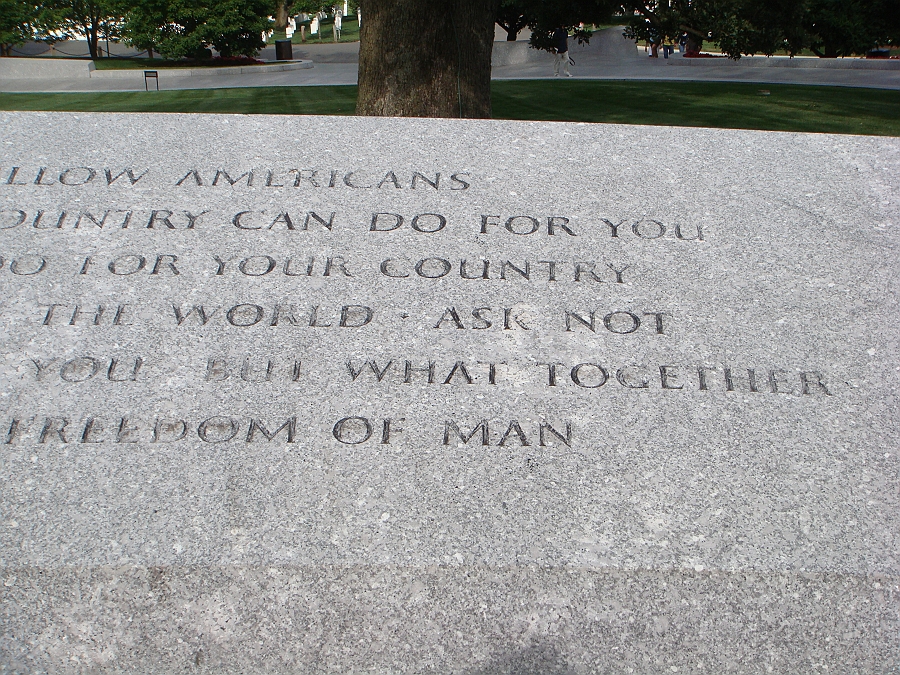 Washington DC [2009 July 02] 013.JPG - Scenes from Arlington National Cemetery.